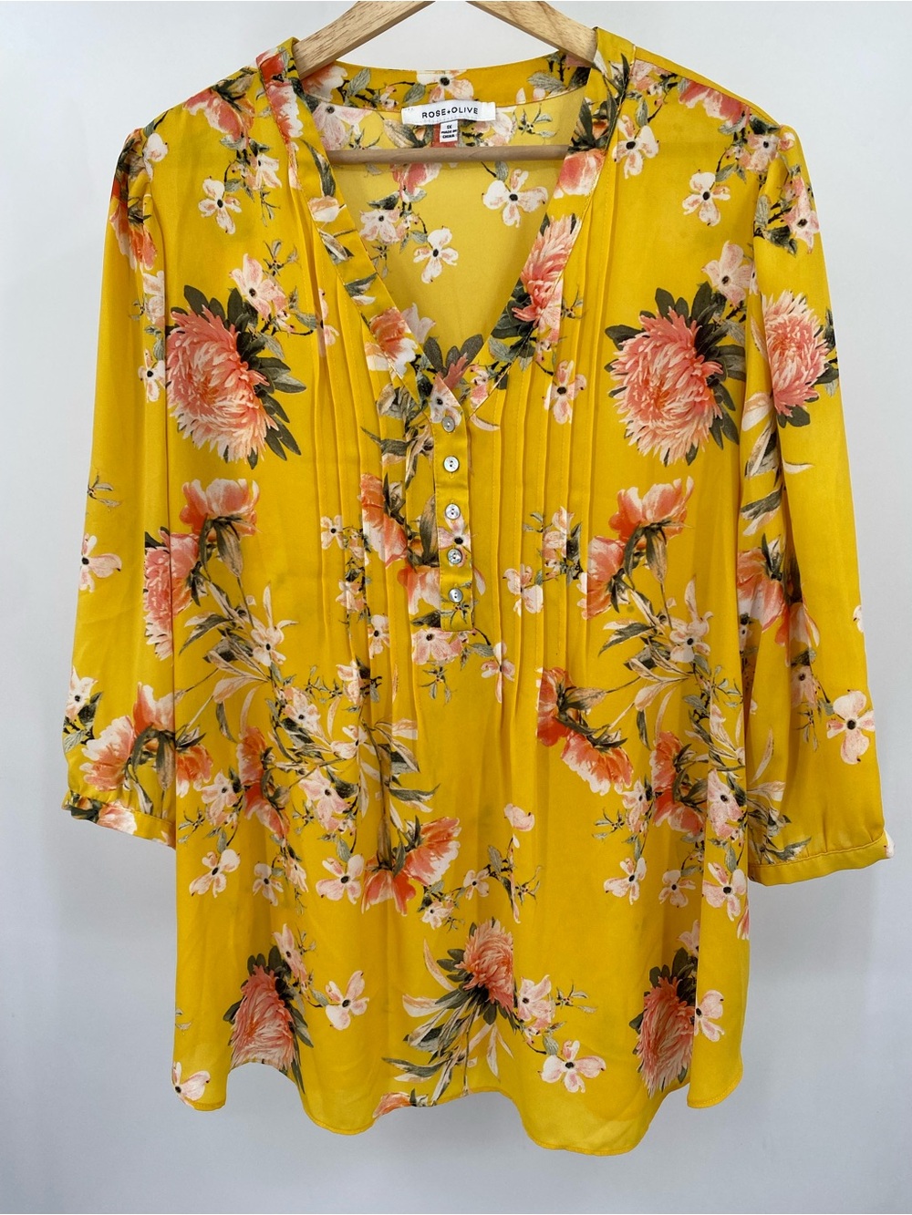 Rose & Olive‎ Women's Mustard Floral V-Neck Tunic Blouse 1X